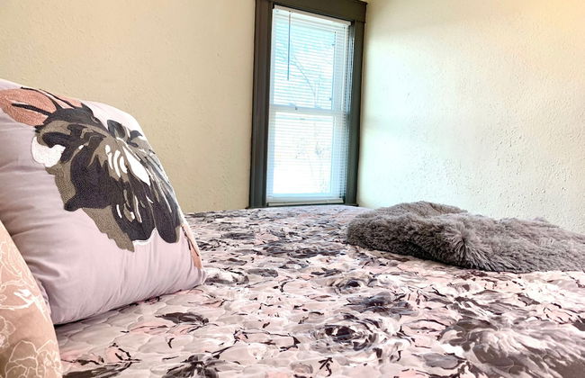 The Blackjack Duplex - Private Yard & Parking, Near Falls & Casino by Niagara Hospitality - Foto 10