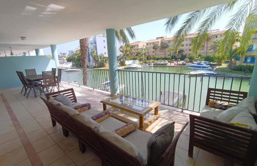 Charming 3 Bedroom Apartment in Puerto Sotogrande - Foto 29