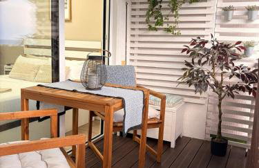 Apartamento con vistas al mar y montaña - Piscina - Foto 18