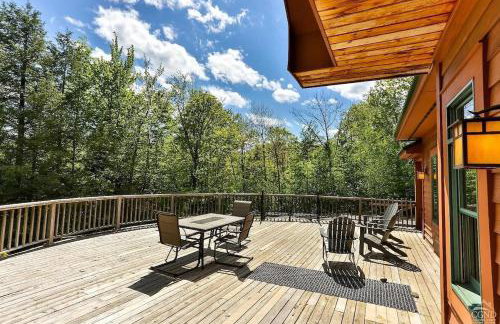 Stunning 5BR at Hunter and Windham w Oversized Deck, 5 Acres, and Mountain View - Foto 4