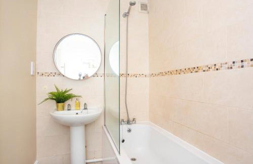 Knavesmire Mews 3 bedrooms-Free parking - Foto 8