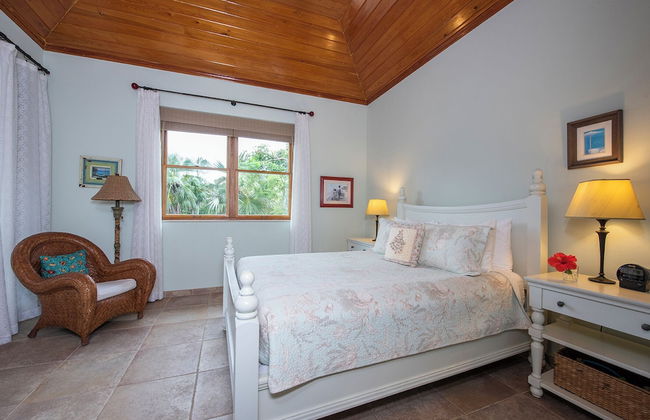 Seven Palms Serenity: Beachfront Oasis - Foto 1