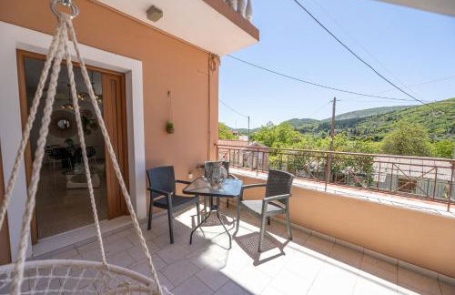 The Mirror House - Photo 3