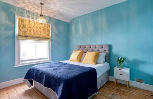 6BR Luxury Beach House Hot Tub & Sea Views - Foto 20