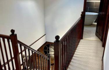 Outstanding 6 Bedroom House Cotton End, Bedford - Foto 14