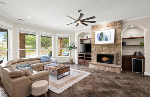 Luxury Retreat, POOL, Views, Pets OK, Sleeps 14 - Foto 5