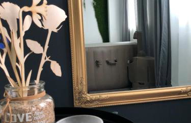 Apartment Zagreb Jacuzzi - Photo 11