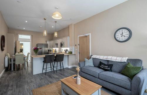 Finest Retreats - Peace Retreats Apartment, Pwllheli - Photo 1