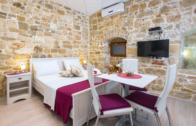 Gaius Aurelius Valerius - Photo 28