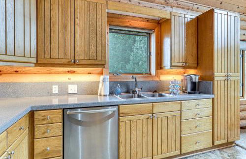 Mtn and Vineyard Views Oregon Wine Country Escape - Foto 9