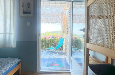 Small house at seafront - Photo 5