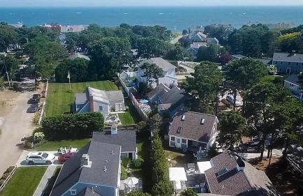 Fully Renovated Walk to Scargo Lake - Foto 28