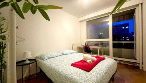 BnGo I Le Spacieux I 12 personnes, 5 chambres, 2 salle de bain, parking privé, WC séparé, Wifi - Foto 5, towels