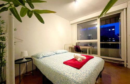 BnGo I Le Spacieux I 12 personnes, 5 chambres, 2 salle de bain, parking privé, WC séparé, Wifi - Foto 5