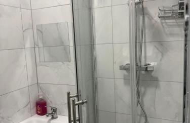 6 Bedrooms Entire House in King's Cross - Foto 26