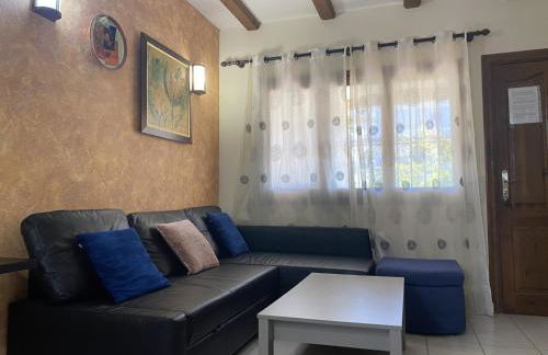 Townhouse in Las Rotas - Foto 15