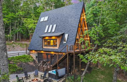 Secluded Luxe A Frame Lodge~ Hot Tub~ Fire Pit - Foto 41