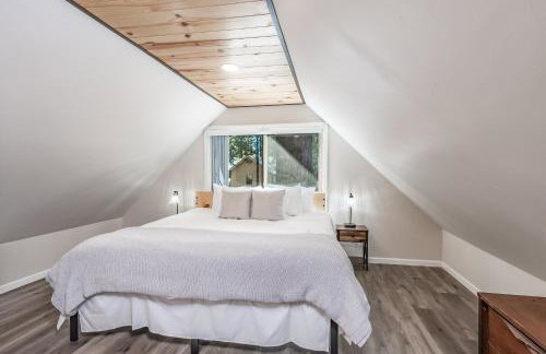 Elderberry Bluejay Location Goals Tub Time - Photo 64
