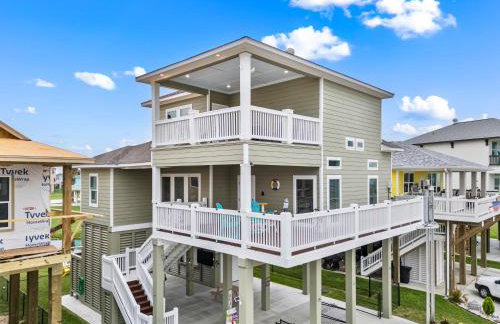 Relax And Sea NEW Luxury Canal-View Escape Gated Community Firepit and Decks - Foto 55