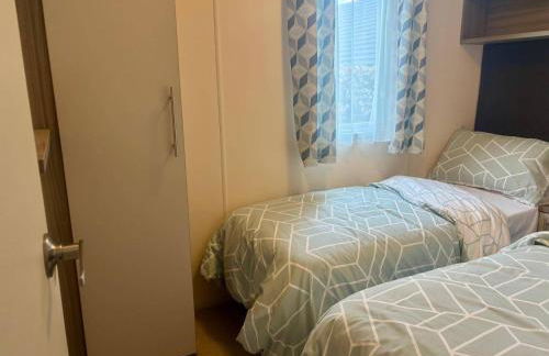 Caravan in Holcot - Sleeps 6 - Pet Friendly - Foto 15