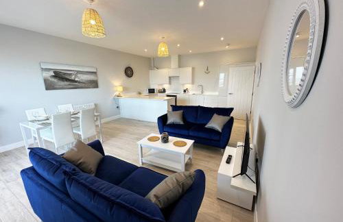 Ocean View Suite - Near Hythe - On Beach Seafront - Private Parking - Photo 2