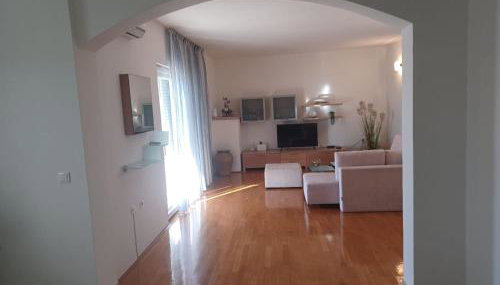 Three Bedroom Apartment With Terrace And Sea View - Foto 2