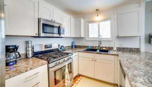 Manistique Lake Retreat with Dock! - Foto 2