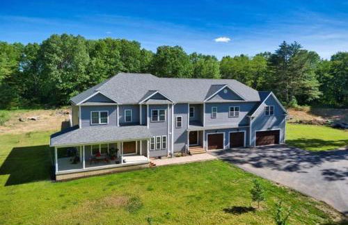 9 Bedroom Saratoga Retreat, In-Ground Heated Pool, HotTub, Firepit, Gourmet Kitchen, Private Office - Foto 18