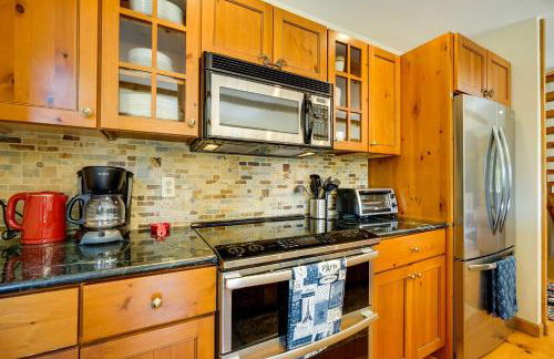 Winhall Home with Deck and Views, 6 Mi to Ski Slopes! - Foto 11