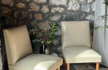 Wood & Stone Guesthouse - Photo 23