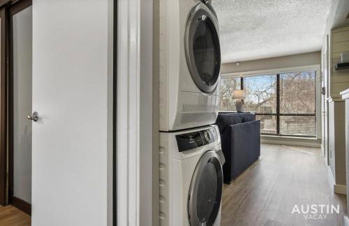 Enjoy Poolside TVs and Private Cabanas off N Lamar - Photo 19