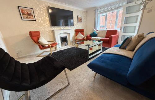 Spacious Modern 3 Bed Home Near Batley Train Station with Free Parking - Foto 6