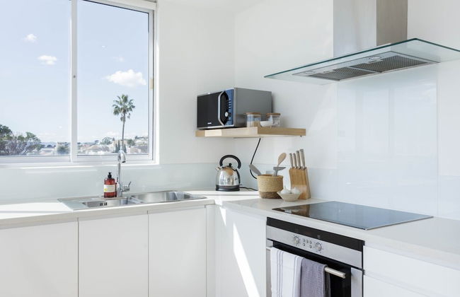 Modern, Chic Penthouse With Mountain, City Sea Views - Foto 19