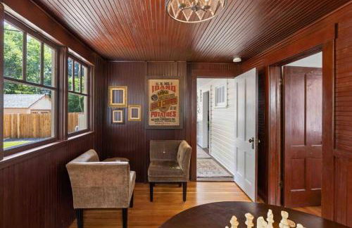 Historic Hideaway Hot Springs - Photo 32