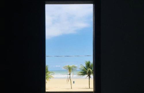 Condomínio - Vista frontal ao Mar - Foto 10