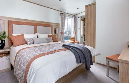 1 Bed Lodge Sleeps 4 - Pet Welcome - Fireplace - Foto 10