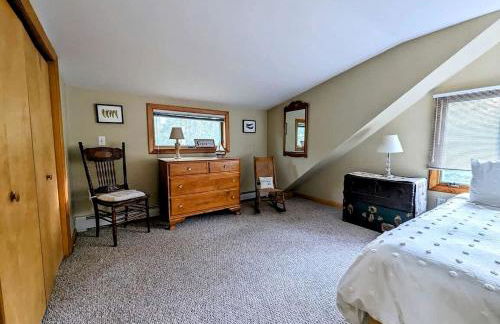 Oceanfront Cottage with Fire Pit & Direct Water Access Near Acadia National Park in Hancock, Maine - Foto 38