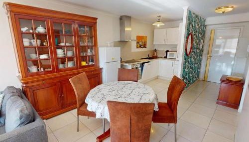 2P calme avec terrasse, piscine, parking et wifi - FR-1-196-368 - Foto 5