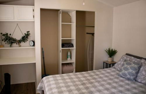 Clyde's Cabin with a private Hot Tub - Foto 7