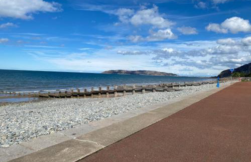 Lovely New 2 Bedroom Condo with Stunning Seaviews - Foto 14