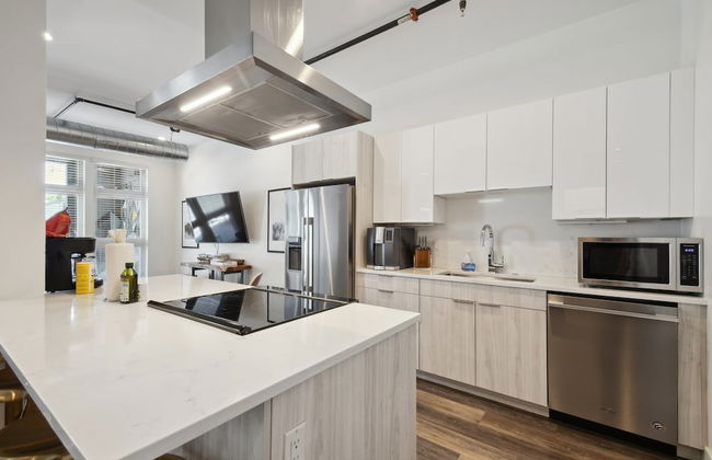 Cowboy Muse | RiNo Art Lofts - Foto 10