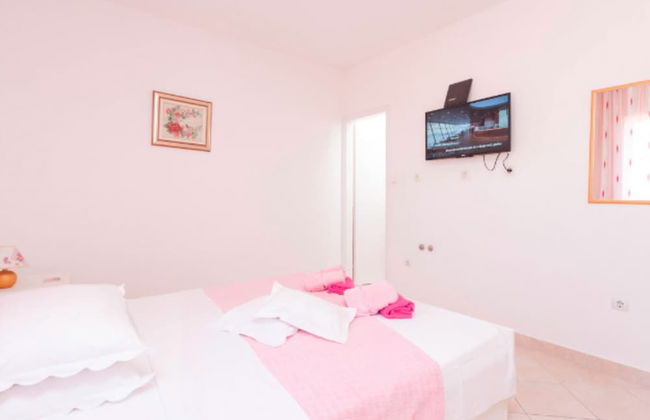 Apartments Lili - Photo 3