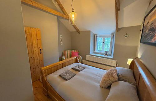 3 Double Bed Character Cottage in Quiet Hamlet - Photo 25