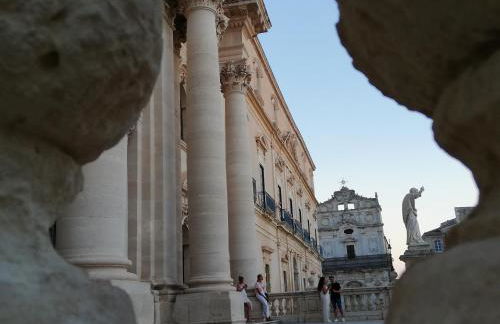 Central Siracusa - AliceA apartment with Balcony & Green View - Foto 57