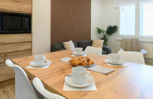 APT-Inside the Wall-Family,Games,Relax,History - Foto 32