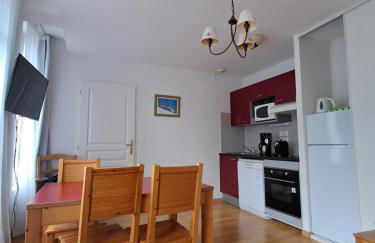 Appartement Reines des Pyrénées, T2, entier, centre Luchon, tarif cure thermale, wifi, casier à skis, ascenseur - Photo 11