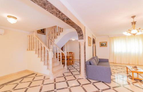 Cubo's Villa Paraiso - Photo 64