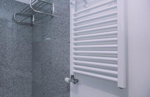 Piscina y garaje cerca del centro by CABANA Rentals - Foto 29