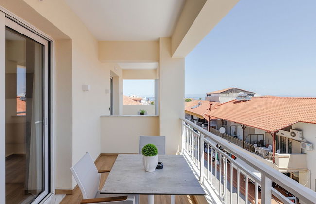 Kentro Luxury Suites - Photo 35