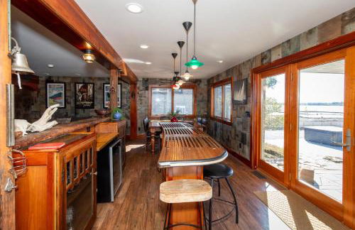 Waterfront Luxury Family Retreat - Foto 48